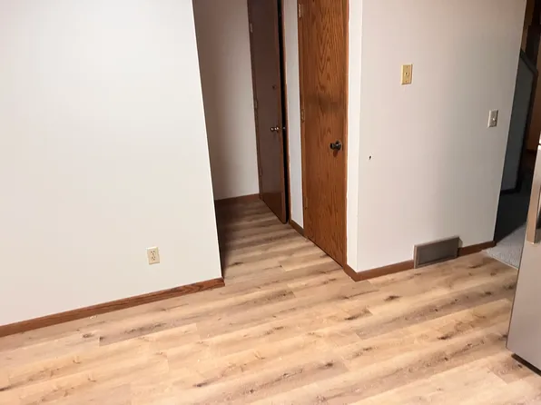 3034 Churchill Dr, Madison, WI 53713