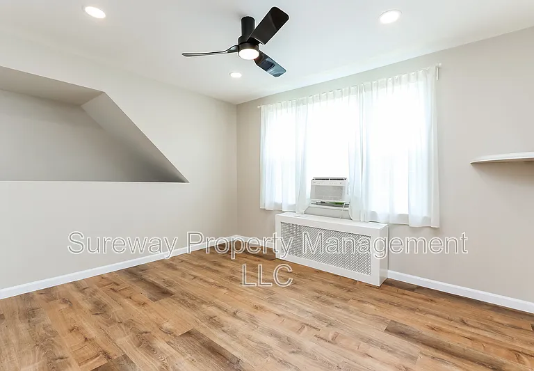 1 Chestnut Ave #B — Photo 8