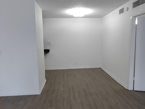 3rd image of 4003 N University Dr #101