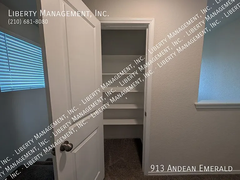 913 Andean Emerald — Photo 18
