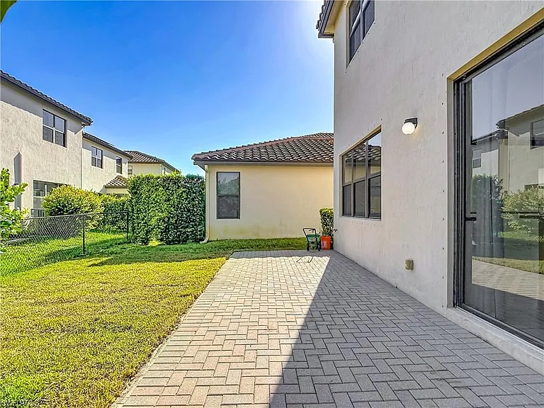 5462 Useppa Dr — Photo 7