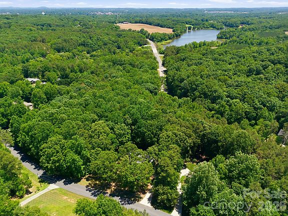 3rd image of 31648 Ameron Cir
