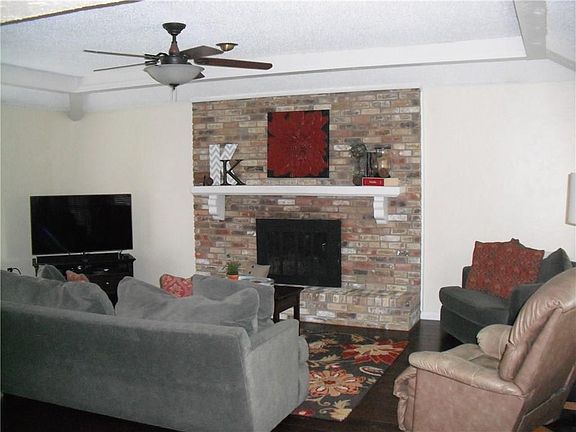 3rd image of 2112 Bengal Ln