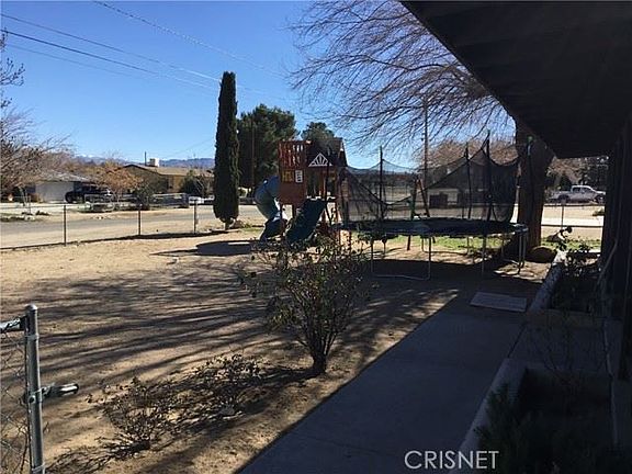 4th image of 10262 Kern Ave