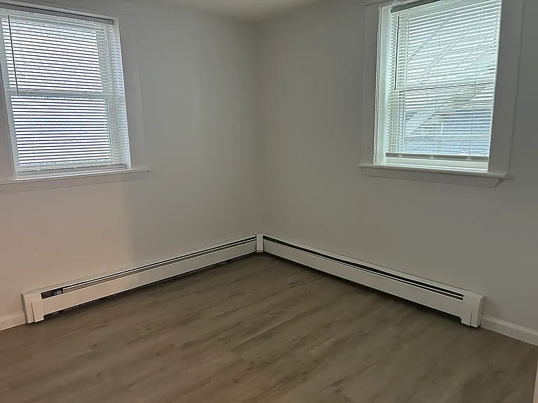 411-431 N Main St #20 — Photo 7