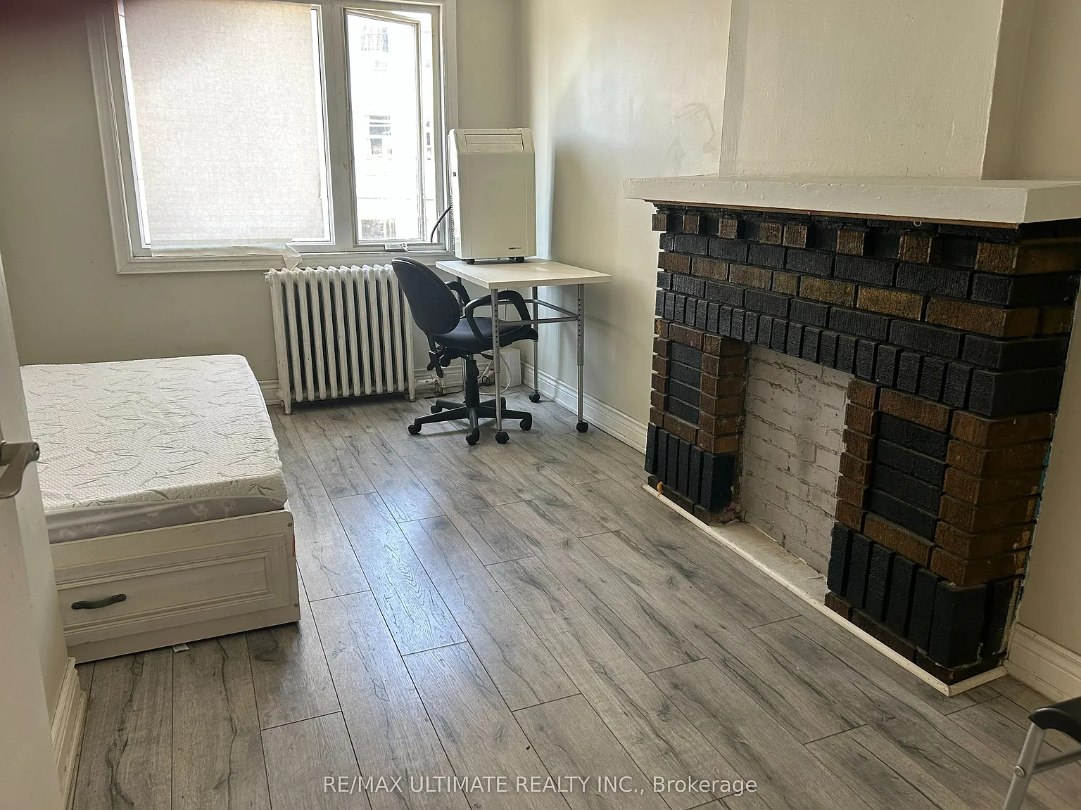 2 bed, $2,000 — Photo 2