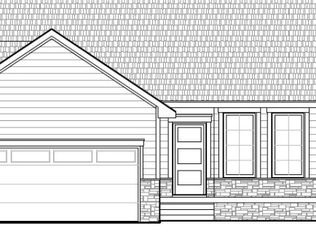 1438 Emerald Valley Dr, Mulvane, KS 67110