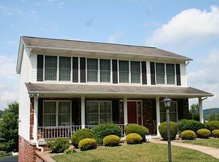 49 Marion Dr, Zelienople, PA 16063