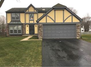1350 Glacier Pkwy, Algonquin, IL 60102