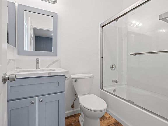 3rd image of 1337 E 7th St #1
