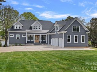 541 Isle Of Pines Rd, Mooresville, NC 28117