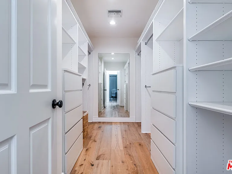 28925 Cliffside Dr — Photo 29