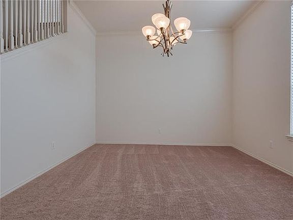 5th image of 411 Kings Creek Dr