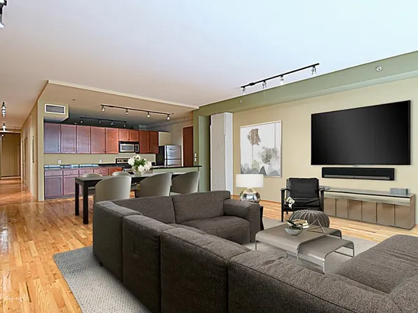 917 Main St APT 404, Houston, TX 77002