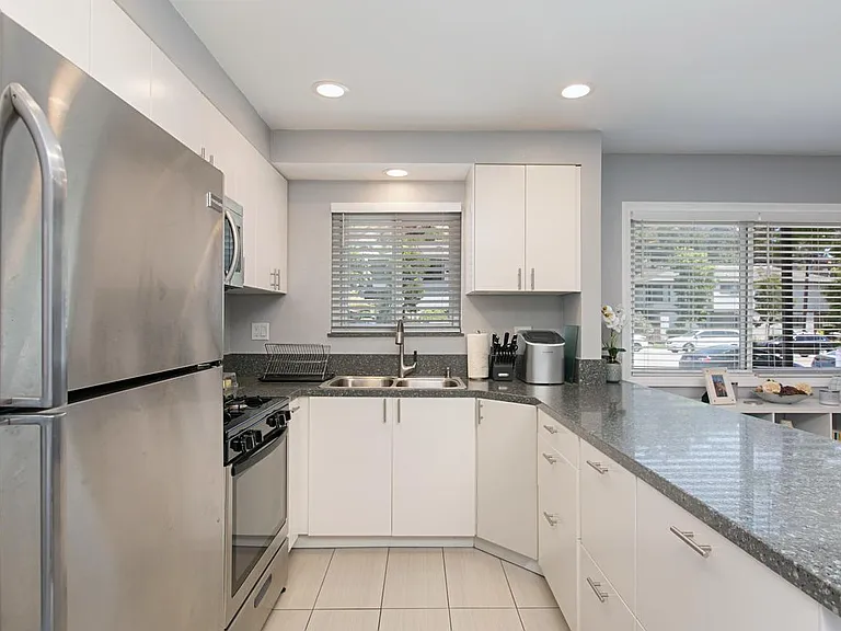 3468 Reynard Way — Photo 3