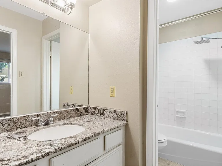 10810 Sugar Hill Dr #B — Photo 3