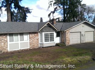 8217 111th St E, Puyallup, WA 98373