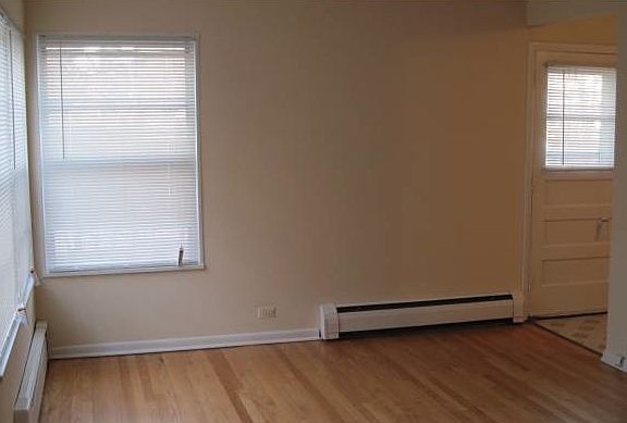 Living Room to Entry