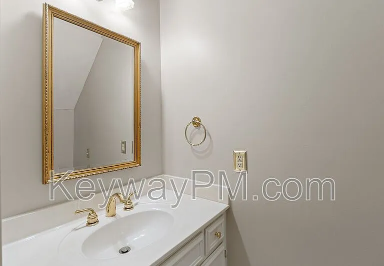 879 Sparkleberry Rd — Photo 11