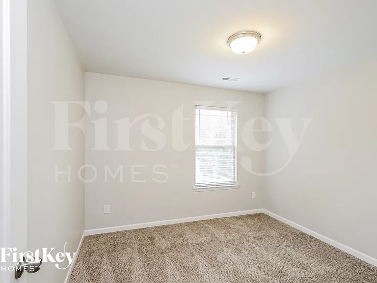 5519 Pinebrook Ln — Photo 10