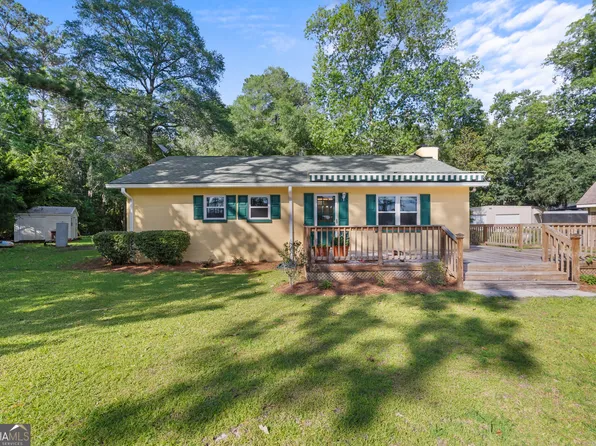 129 Cypress Lake Dr, Statesboro, GA 30458
