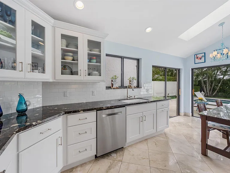 2443 Windsor Way Ct — Photo 17