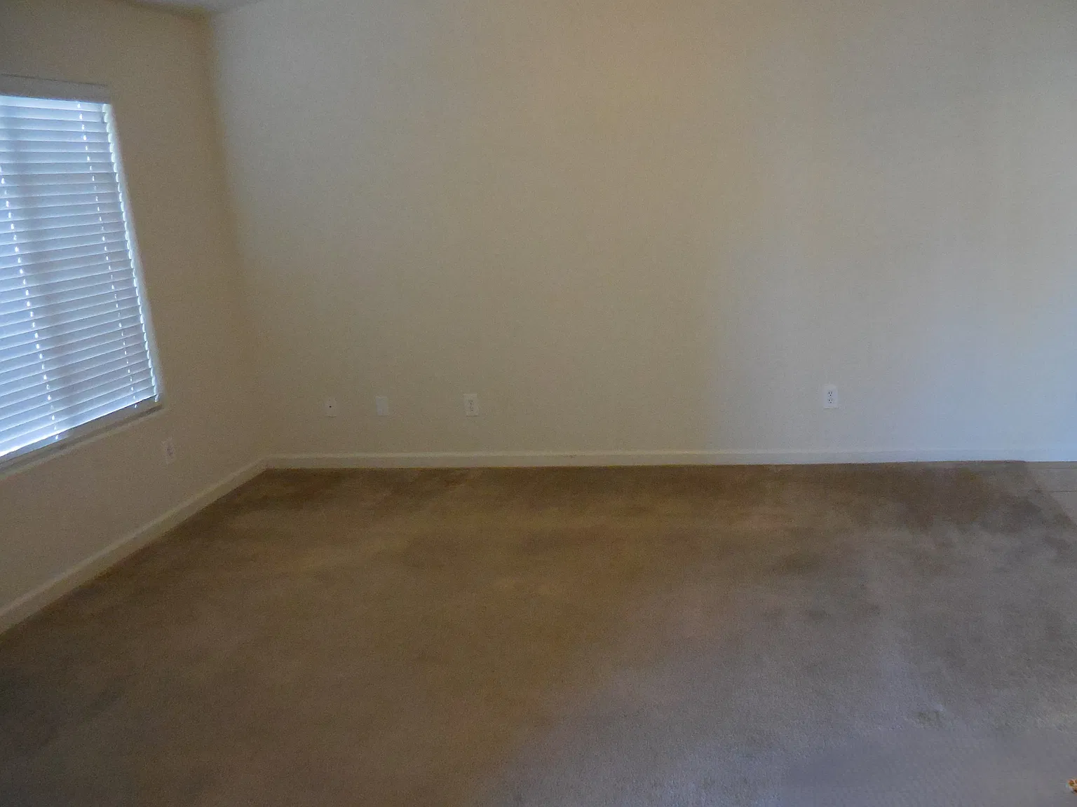 3 bed, $1,850 — Photo 4