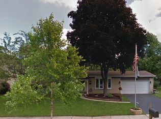 4053 W End Rd, Downers Grove, IL 60515