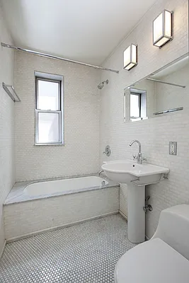 Rented by Yael Dunsky Real Estate | media 14