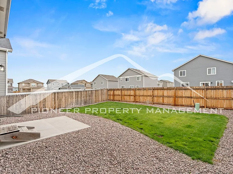 10938 Clarion Dr — Photo 22