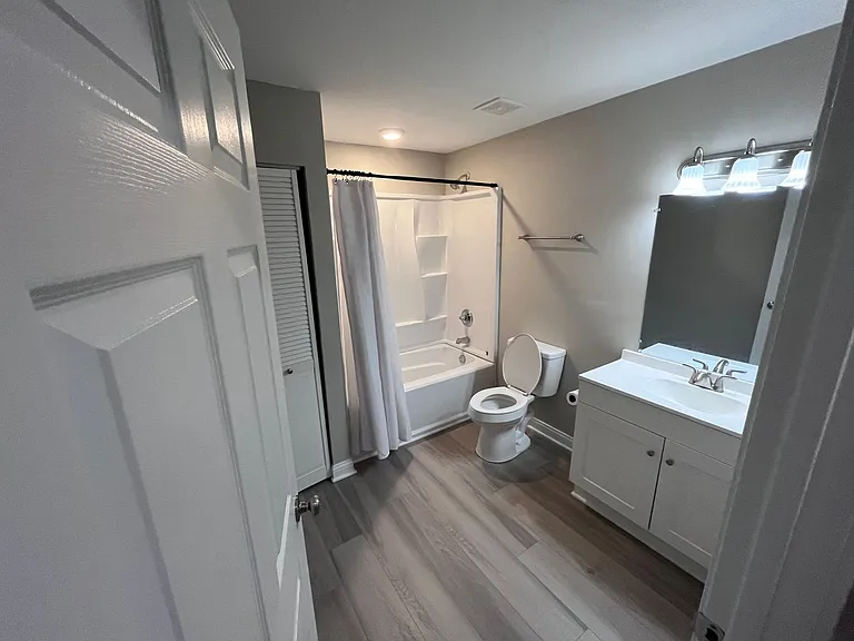 361 Holmes St — Photo 6