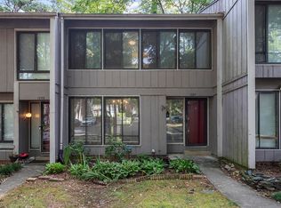 1724 Quail Ridge Rd, Raleigh, NC 27609