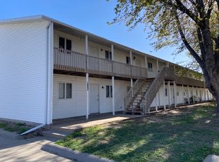 1802 W 38th St, Kearney, NE 68845
