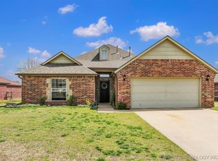 8170 Silverado Rd, Claremore, OK 74019