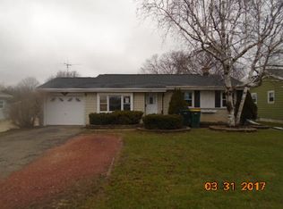 246 W Church St, Saukville, WI 53080