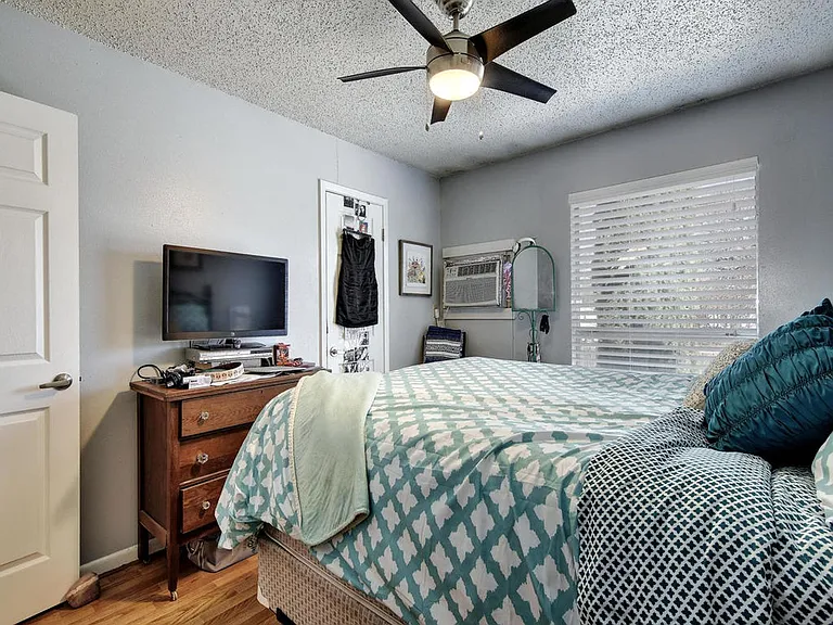 5012 Duval St — Photo 24