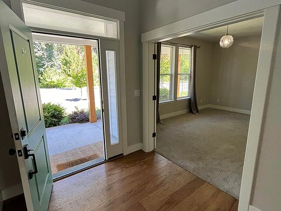 4th image of 1213 NE 13th St