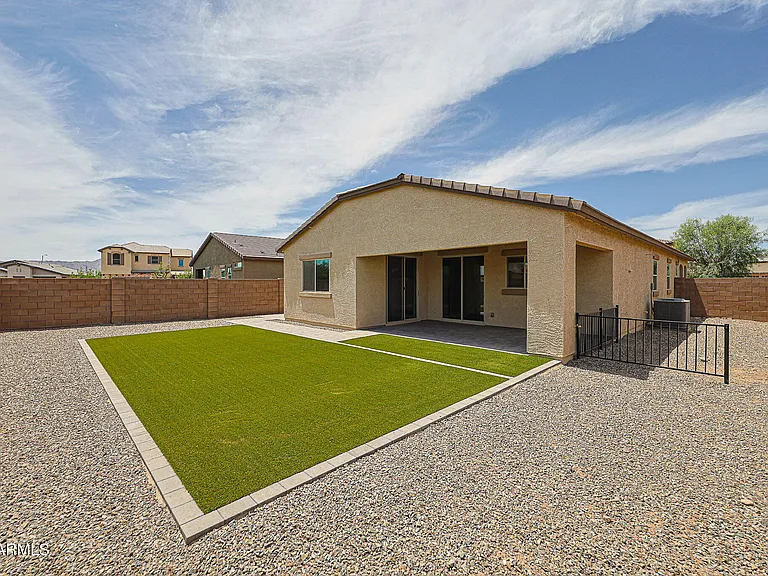 17435 W Laurie Ln — Photo 26