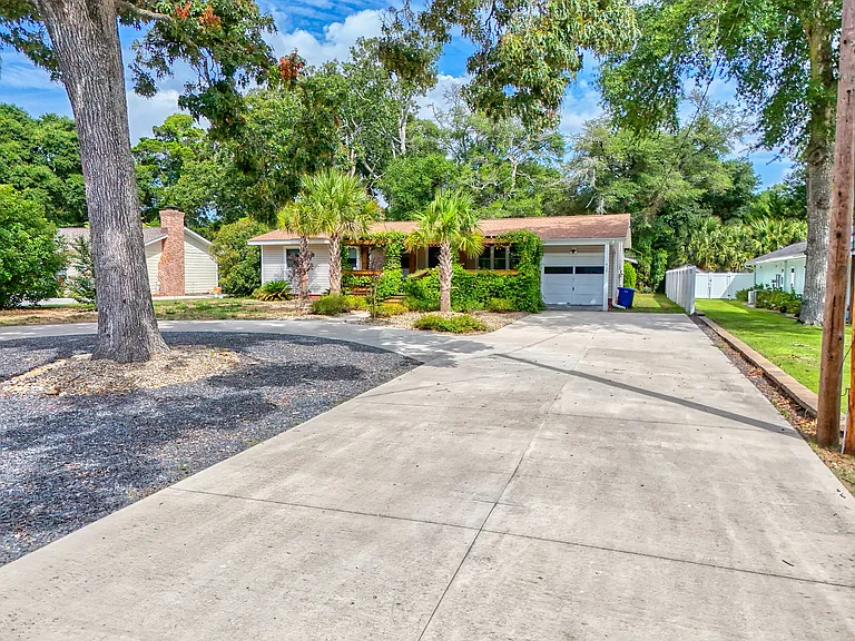 807 Bellamy Rd — Photo 34