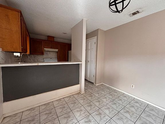 5th image of 2210 W Elisa Ln APT 12