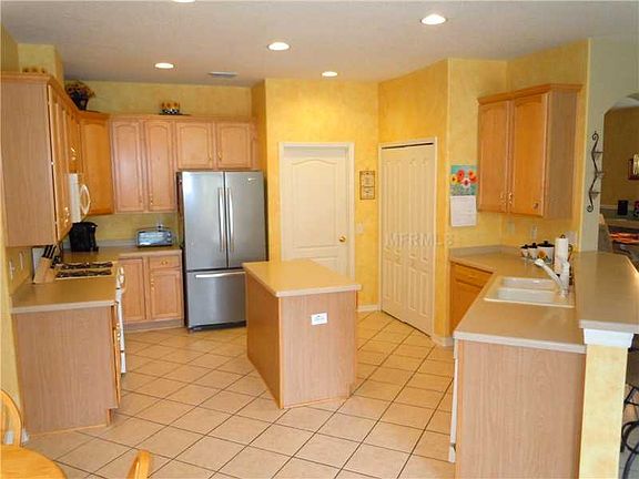 5th image of 5229 Villagebrook Dr