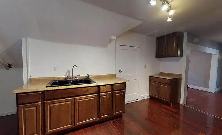 201 Comstock Ave #3R — Photo 8