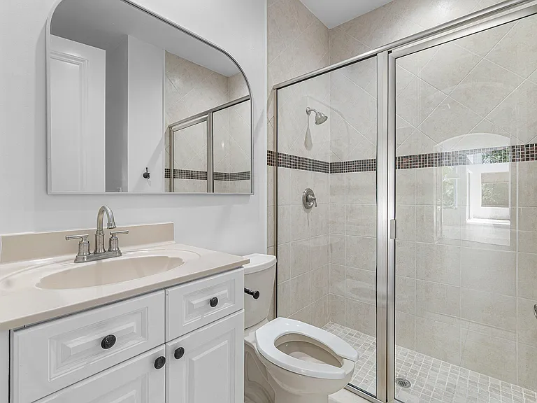 6641 Conch Ct — Photo 32