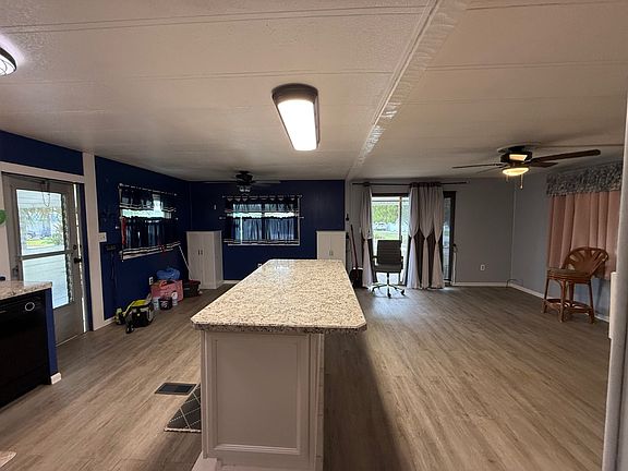 4th image of 156 Lakeview Dr #684