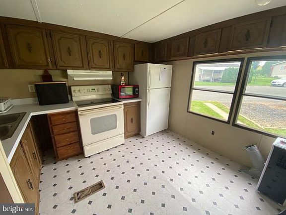 4th image of 80 Quarry Rd Trailer 38