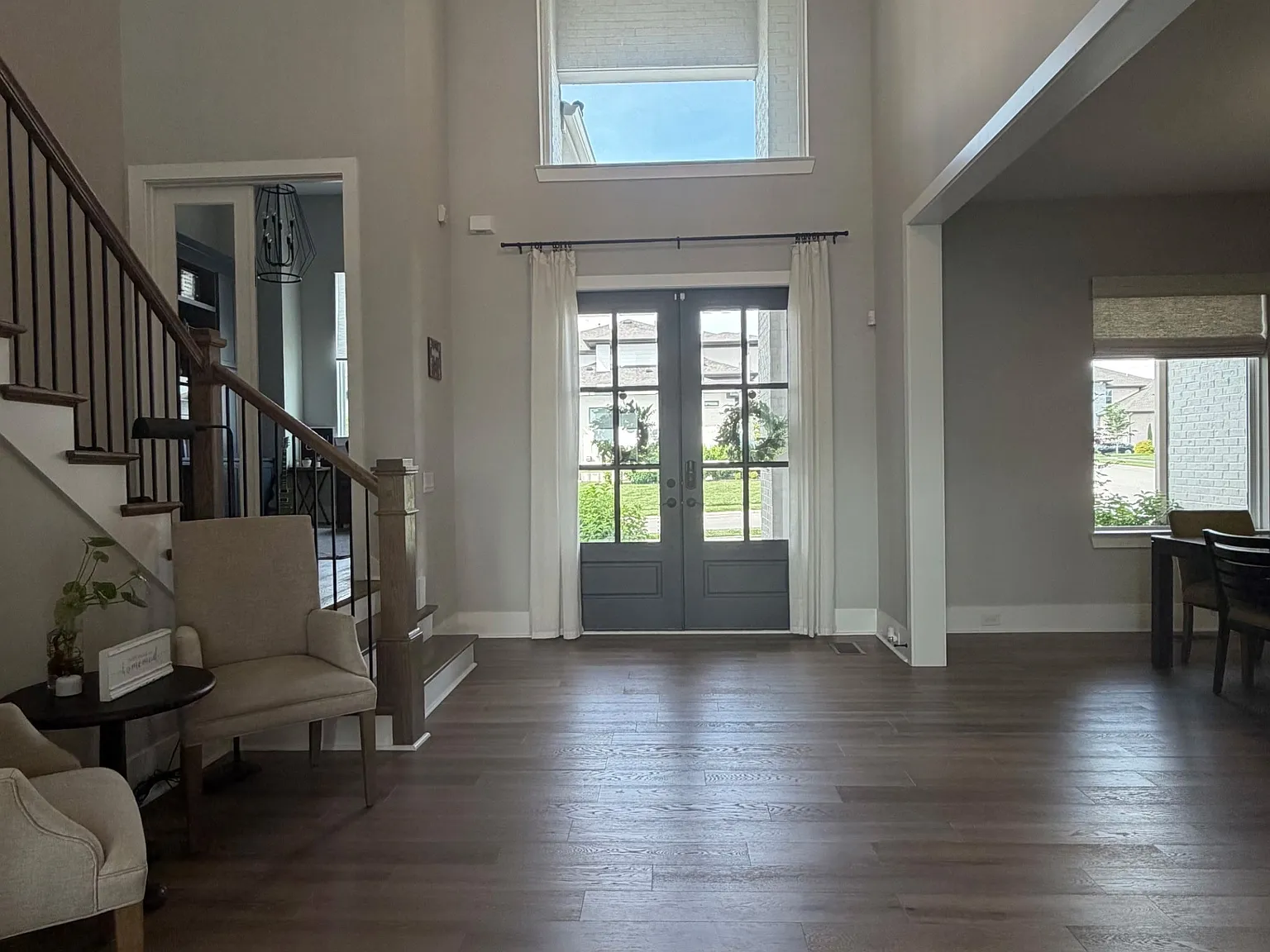 4 bed, 4164 sqft, $10,500 — Photo 4