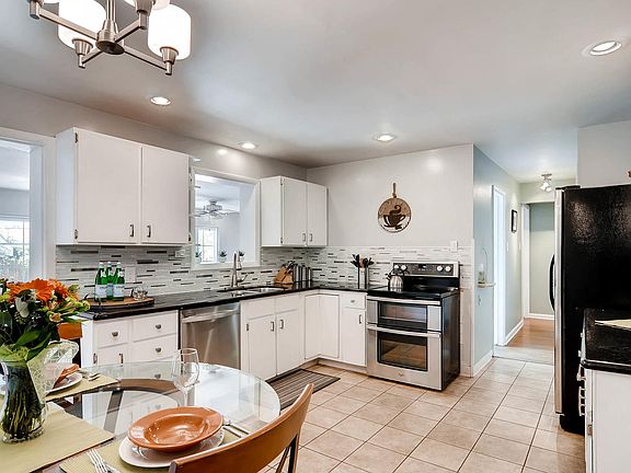 Contemporary Kitchen