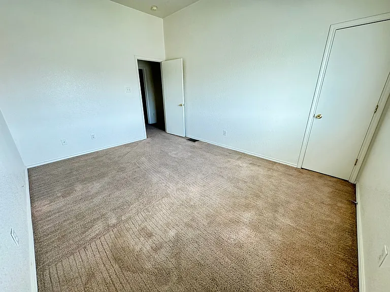 4409 Mattie Dr — Photo 10