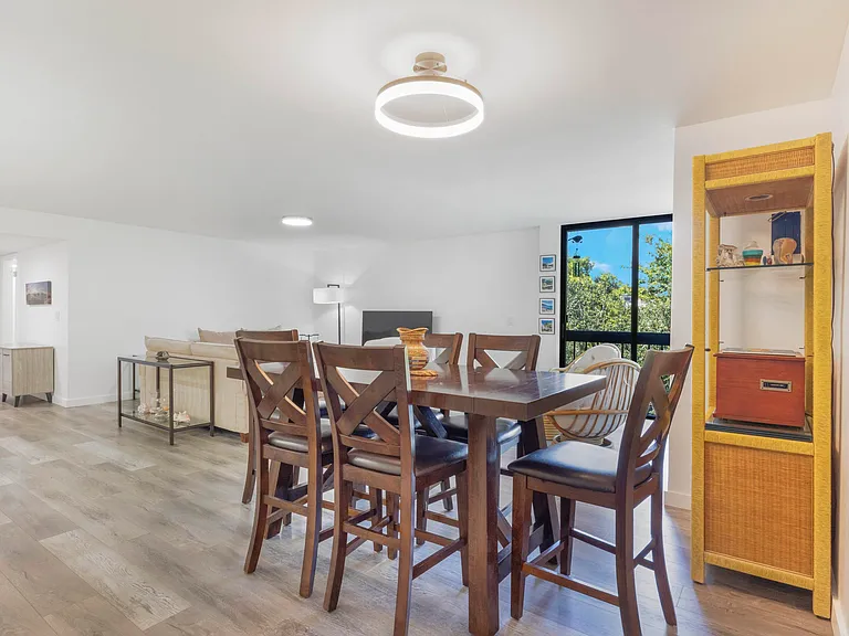 955 Egret Cir #402 — Photo 16