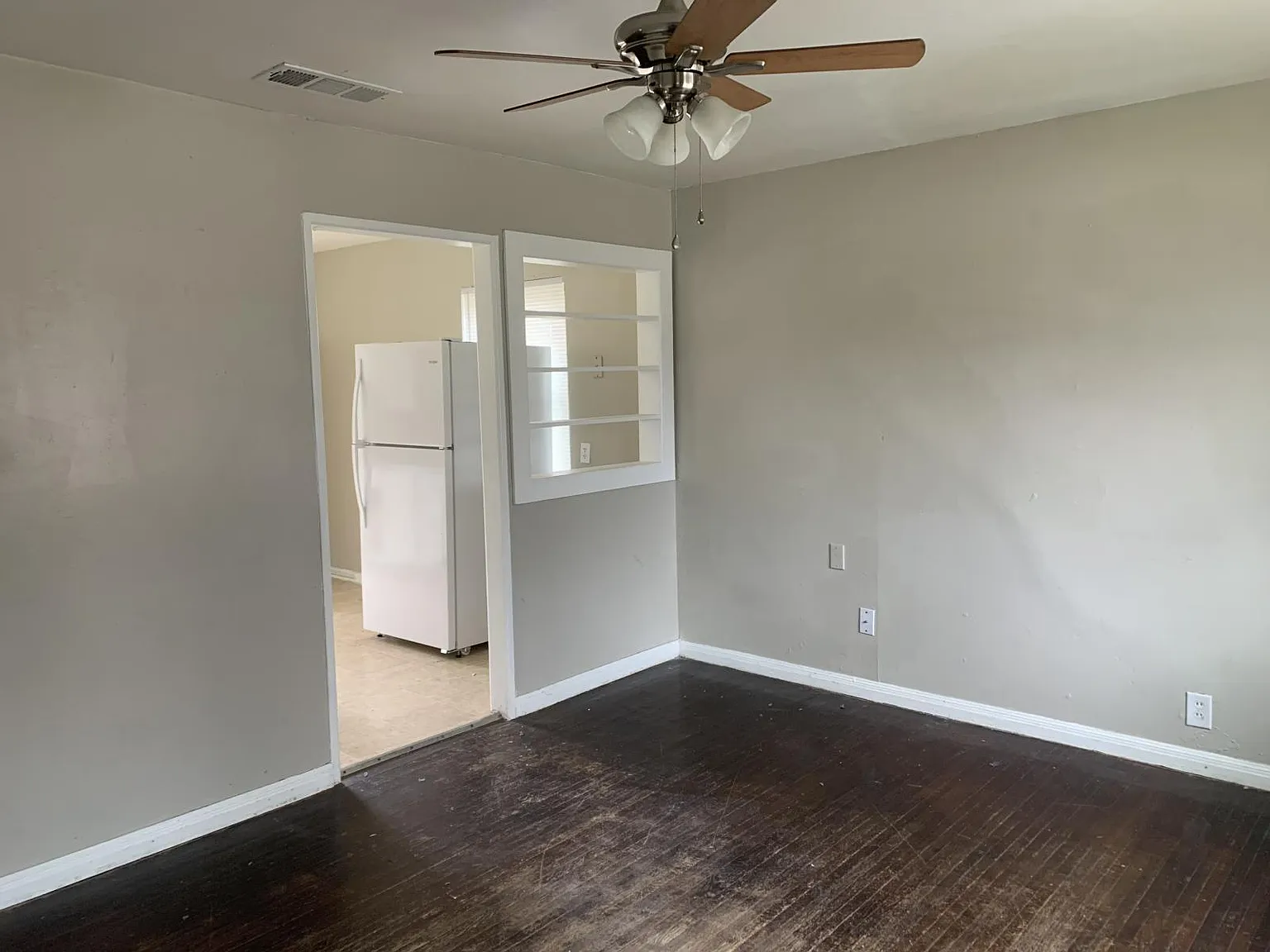 2 bed, 750 sqft, $850 — Photo 2
